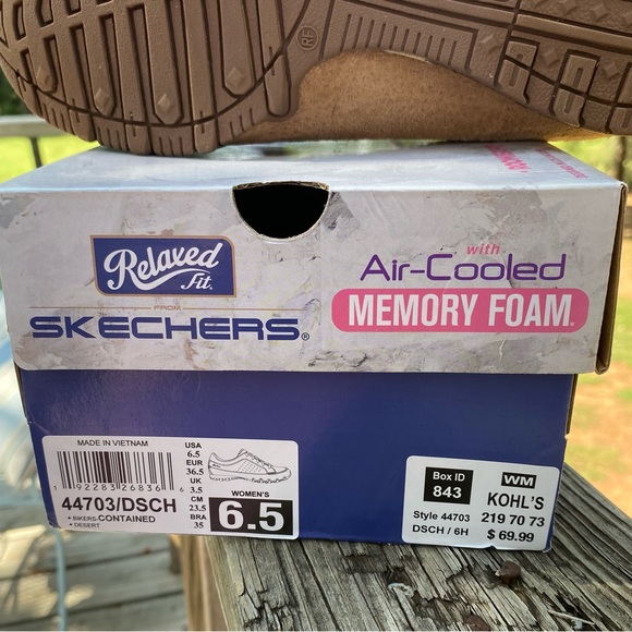 Skechers Relaxed Fit Suede Shoes - Picture 9 of 11